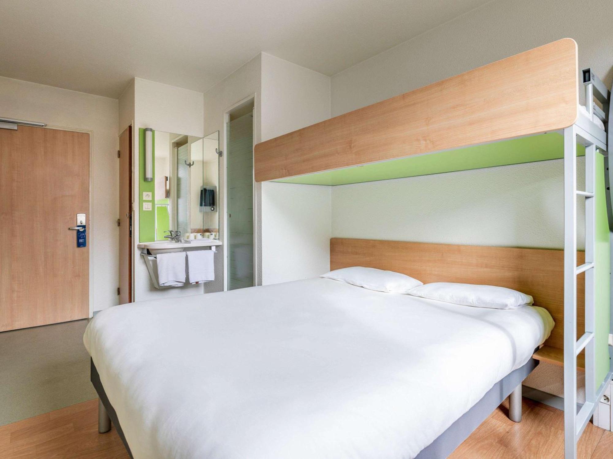 Ibis Budget Lyon Est Saint Quentin Fallavier Luaran gambar